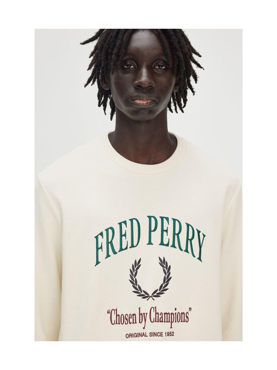 Fred Perry - Club House Champions -collegepaita - 560 ECRU - photo 7 Fred Perry - Club House Champions -collegepaita - 560 ECRU | Stockmann - photo 7